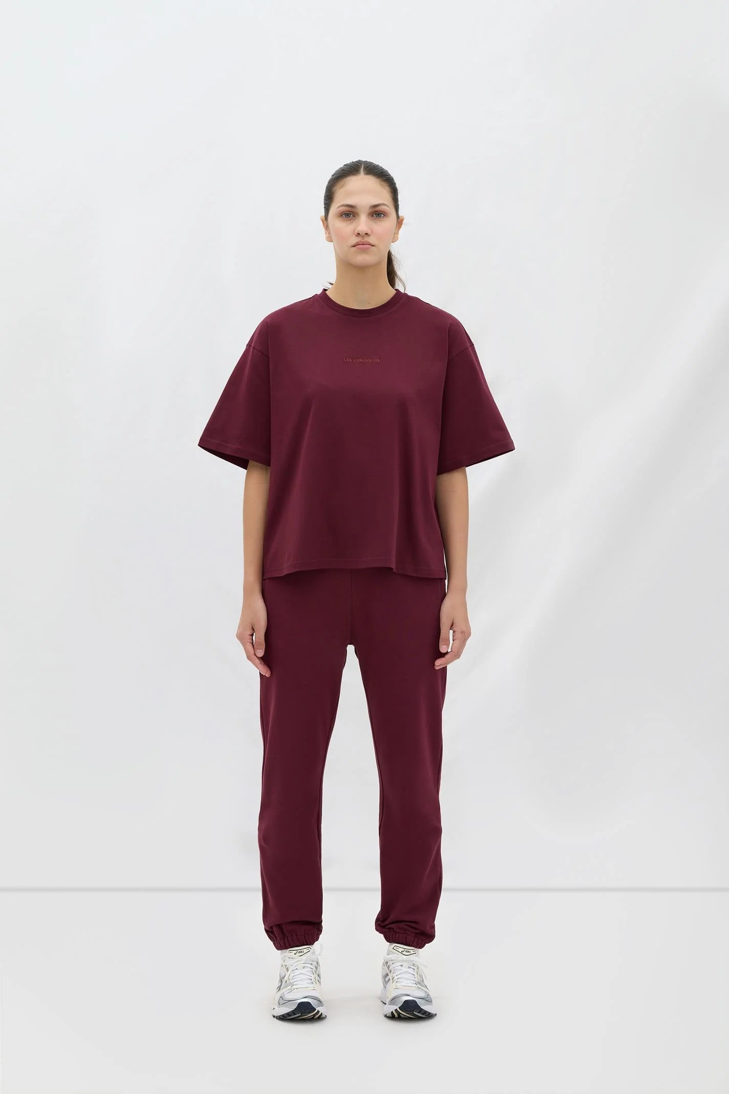 Les Benjamins Short Sleeve Tee 301 Soil Brown - Essentials 7.0