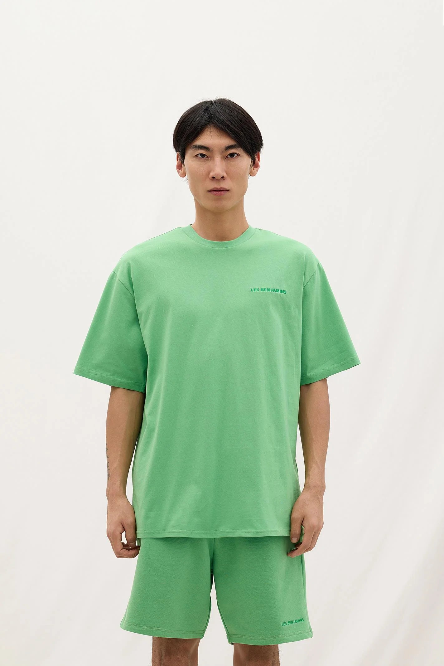 Les Benjamins Short Sleeve Tee 305 - Essentials 8.0
