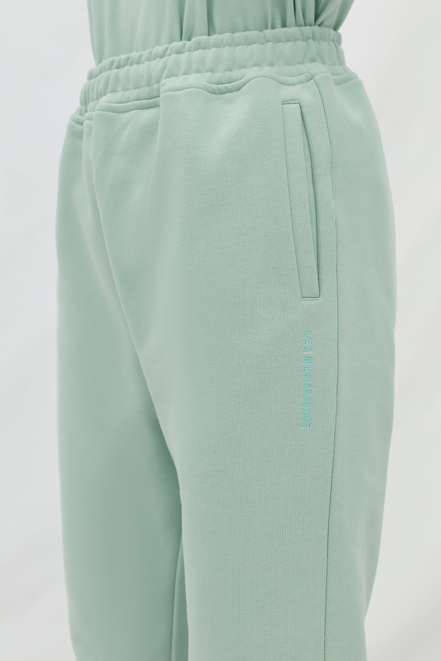 Les Benjamins Sweatpant 304 - Eklektik House