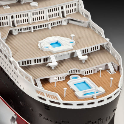 Revell Ocean Liner Queen Mary 2