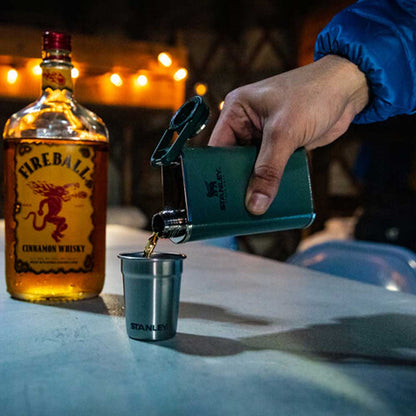 Stanley Adventure Çelik Shot Bardak ve Matara Seti Yeşil