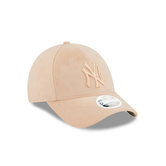 New Era New York Yankees Women Velour 9Forty Bej - Eklektik House